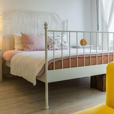 Bucharest Cozy Studio Bagian luar foto