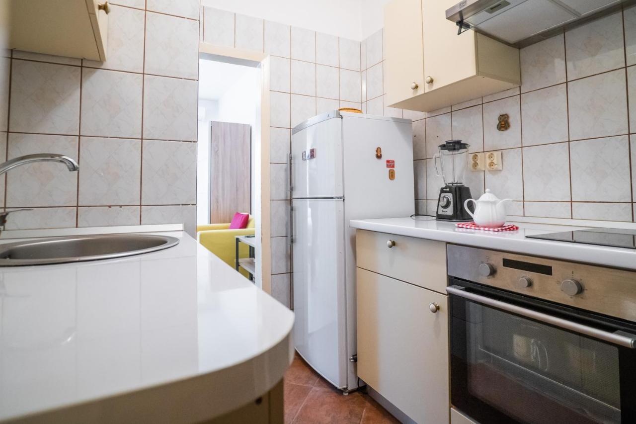 Bucharest Cozy Studio Bagian luar foto