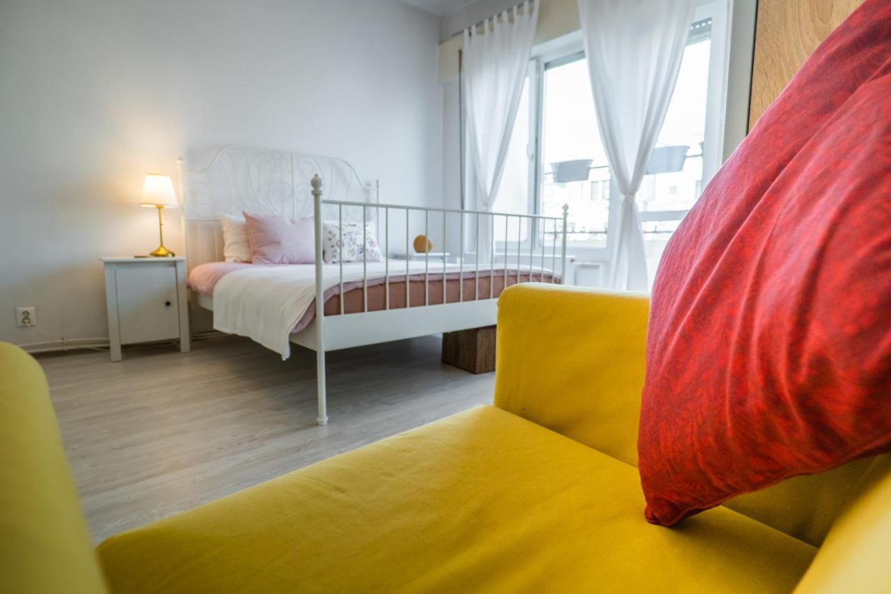 Bucharest Cozy Studio Bagian luar foto